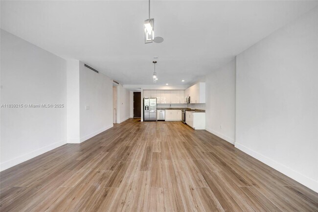 Building Photo - 3265 Bird Ave
