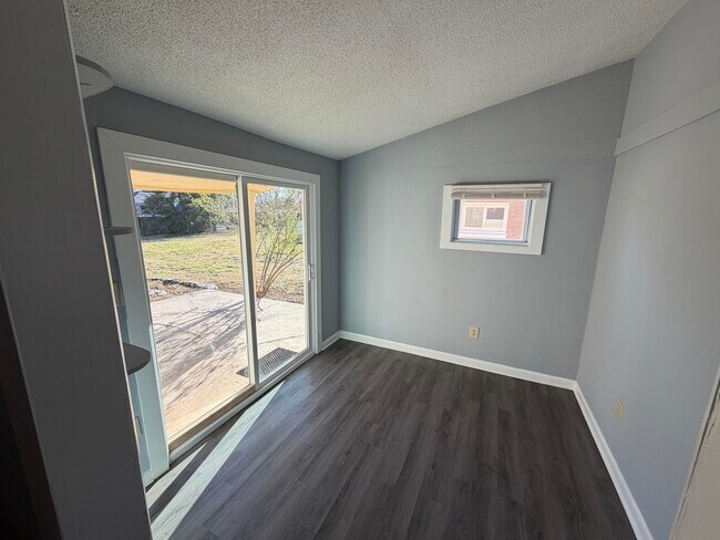 Building Photo - 1554 Jacana Dr