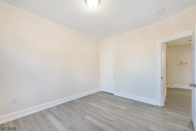 Building Photo - 226 Franklin Ave