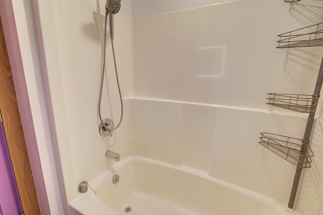 Building Photo - 3Bd/2.25Ba North Bend House