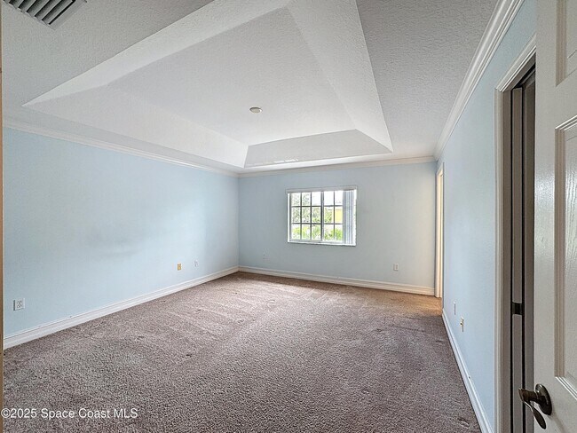Building Photo - 2464 Hemingway Ln