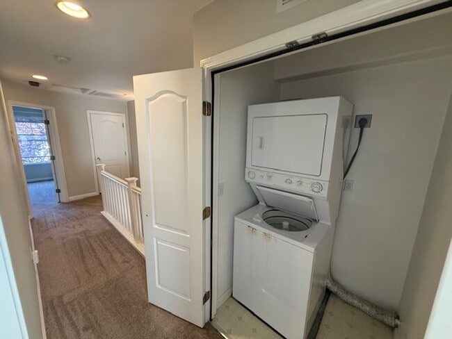 Building Photo - 2-Bedroom Martinez Townhome Near The Village Oaks Shopping Plaza