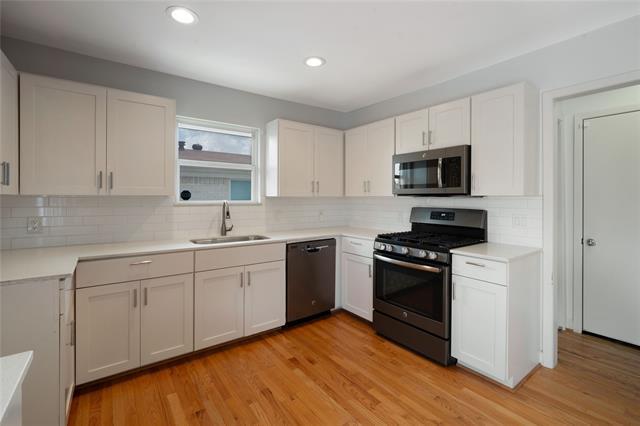 Building Photo - 10208 San Lorenzo Dr