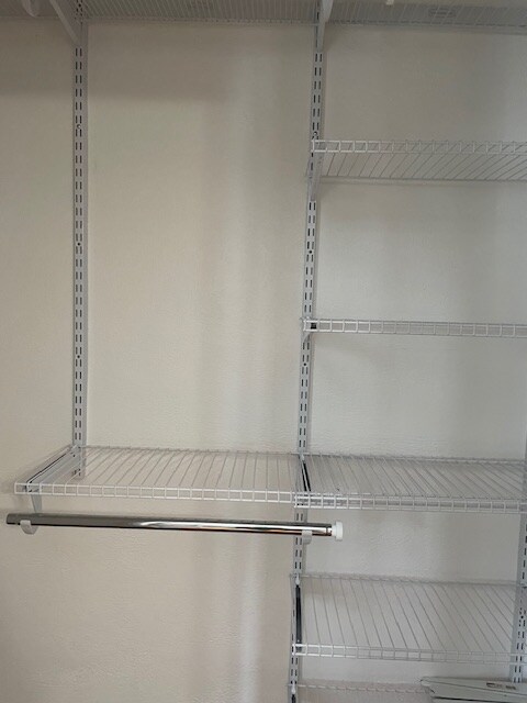 Building Photo - 852 Fairfax Rd