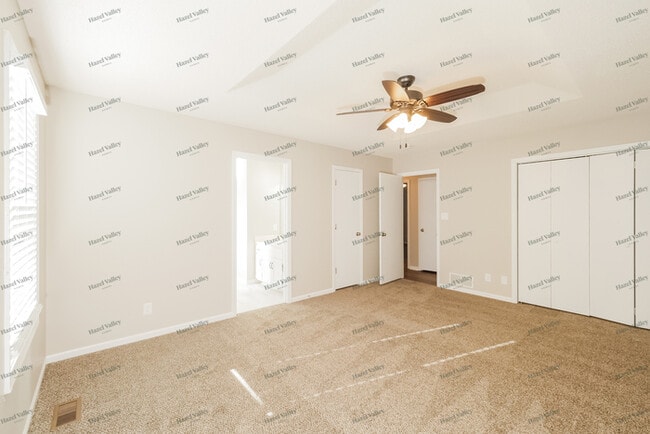 Building Photo - 929 Park Ave