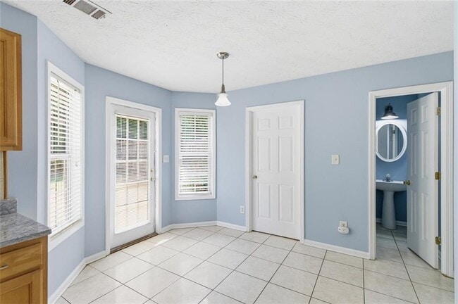 Building Photo - 1145 Grace Dr