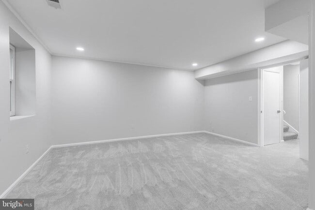 Building Photo - 9911 Finian Ct