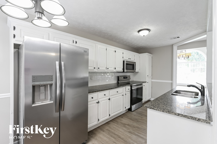 Building Photo - 1555 Wynfield Dr