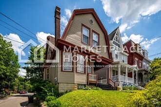 Building Photo - 2922 Hackberry St