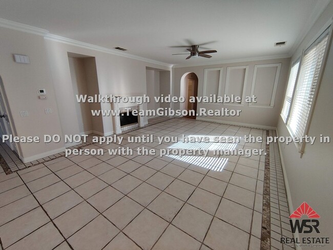 Building Photo - Beautiful 4 bedroom / 3 bathroom home