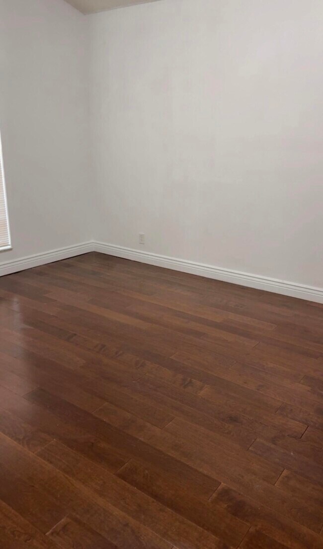 Building Photo - 7640 Forest Green Ln