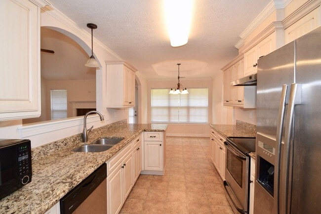 Building Photo - 659 Ventana Dr