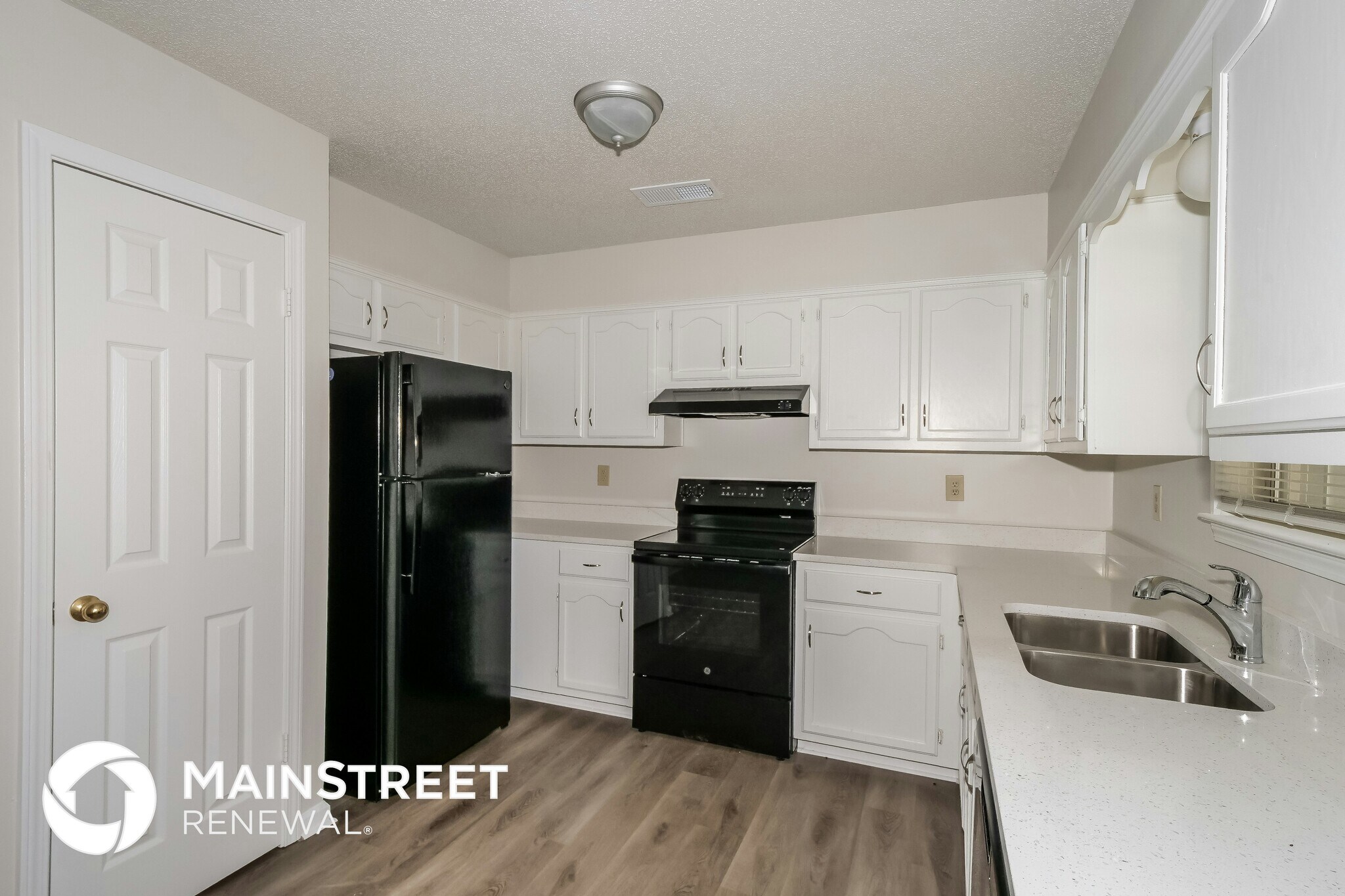 Building Photo - 4680 Tumblebrook Cove