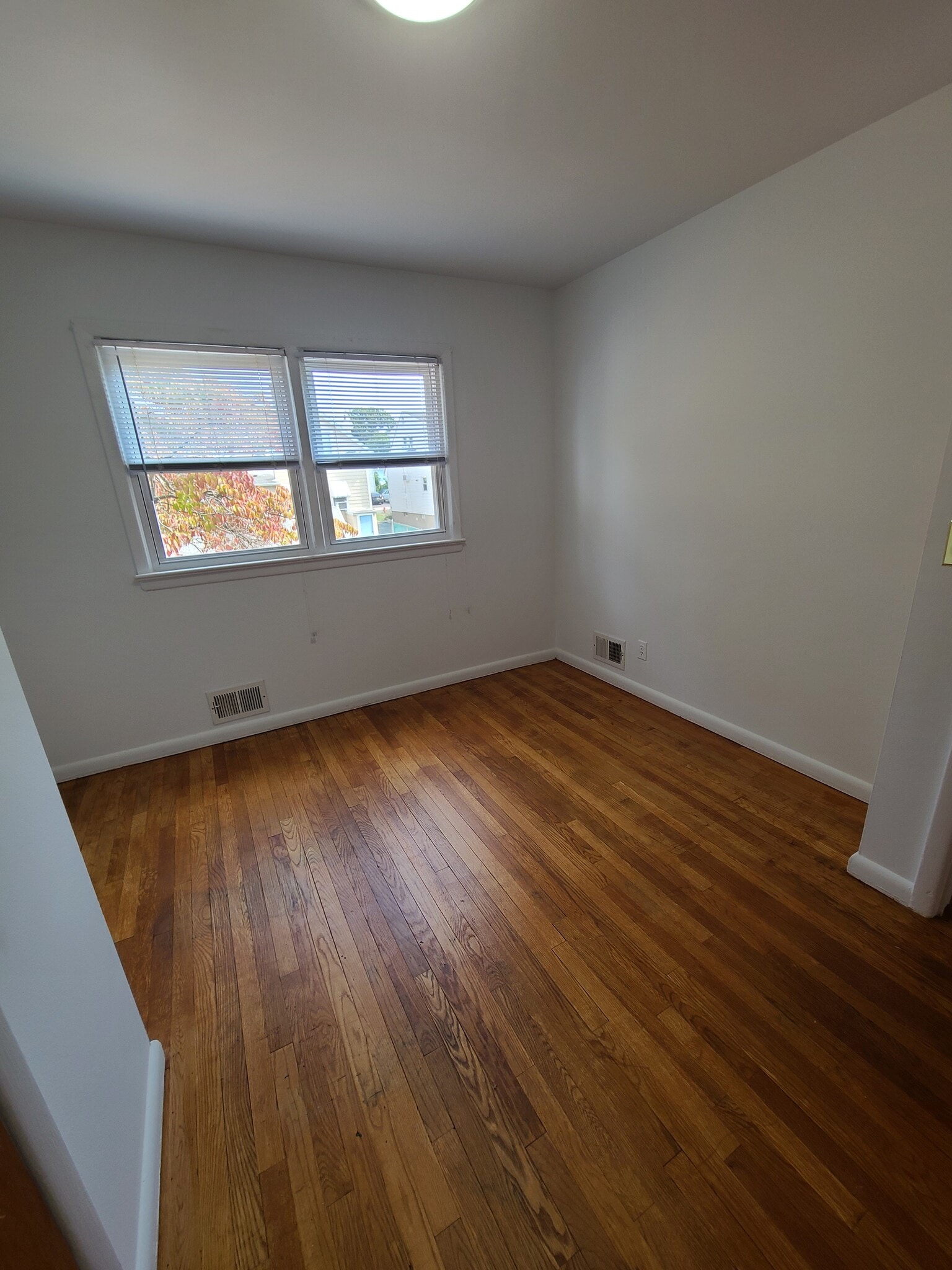 Building Photo - 15 9th Ave