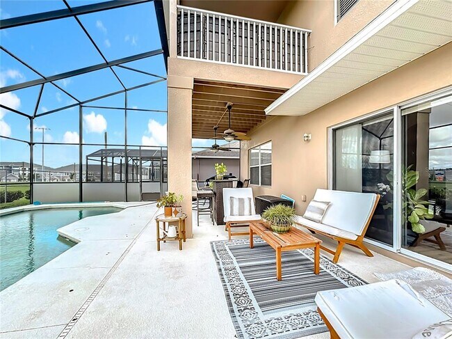 Building Photo - 526 Henley Cir