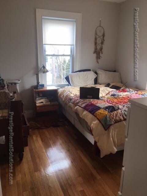 Building Photo - 33 Lourdes Ave