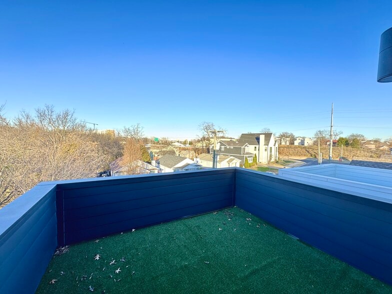 Building Photo - 411 McAdoo Ave