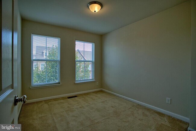 Building Photo - 9612 Stockwell Ln