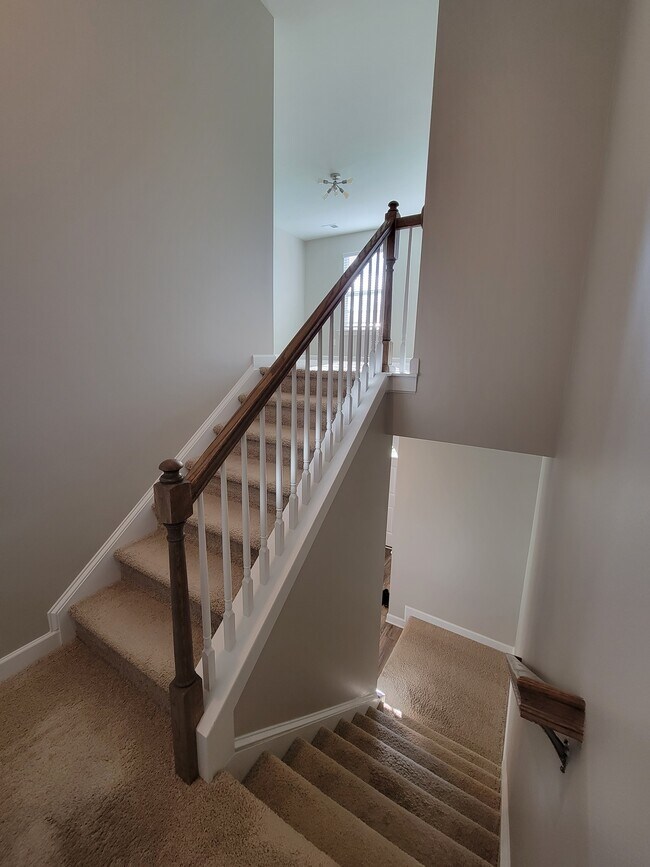 Building Photo - 5806 Clan Maclaine Dr