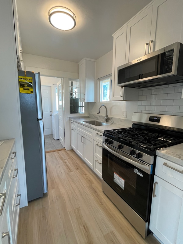 Building Photo - 515 N Burlington Ave