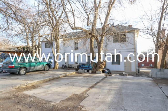 Building Photo - 1261-1267-1267 Alameda Ave