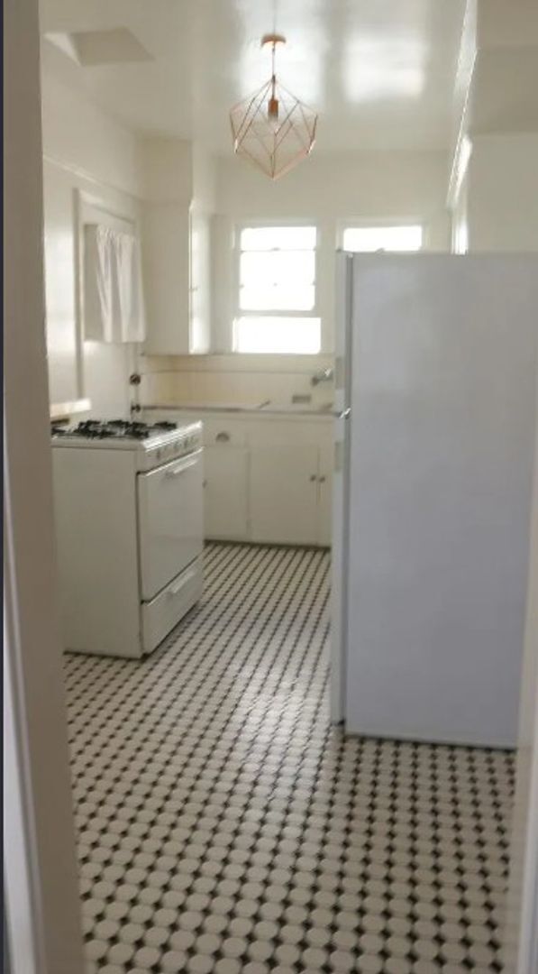 Building Photo - 455 Hayworth Ave