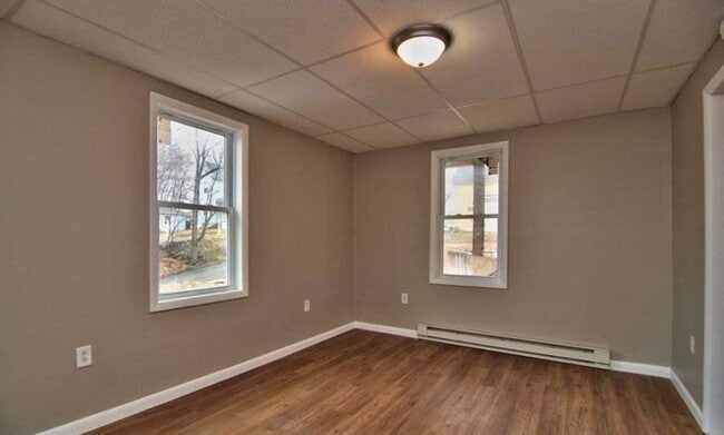 Building Photo - 603 S Blakely St