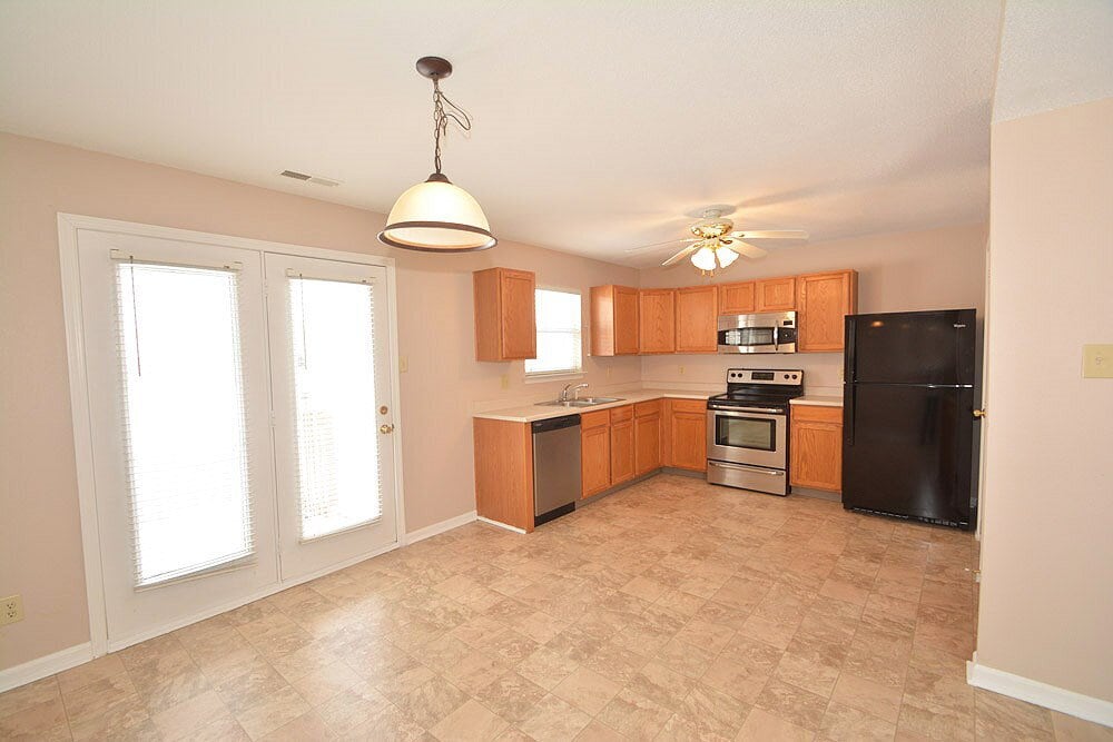 Building Photo - 7756 Mistflower Ln
