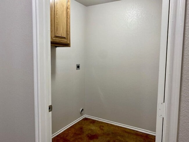 Building Photo - Gated Senior Community!