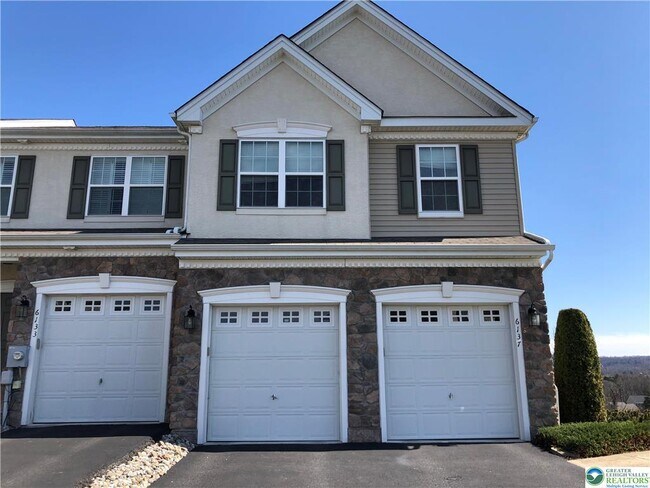 Building Photo - 6137 Valley Forge Dr