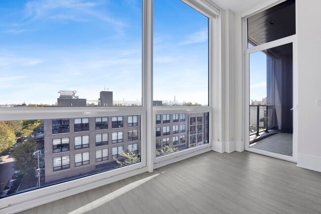 Building Photo - 2400 W Wabansia Ave