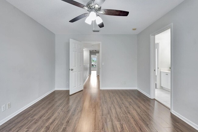 Building Photo - 9917 Porta Leona Ln