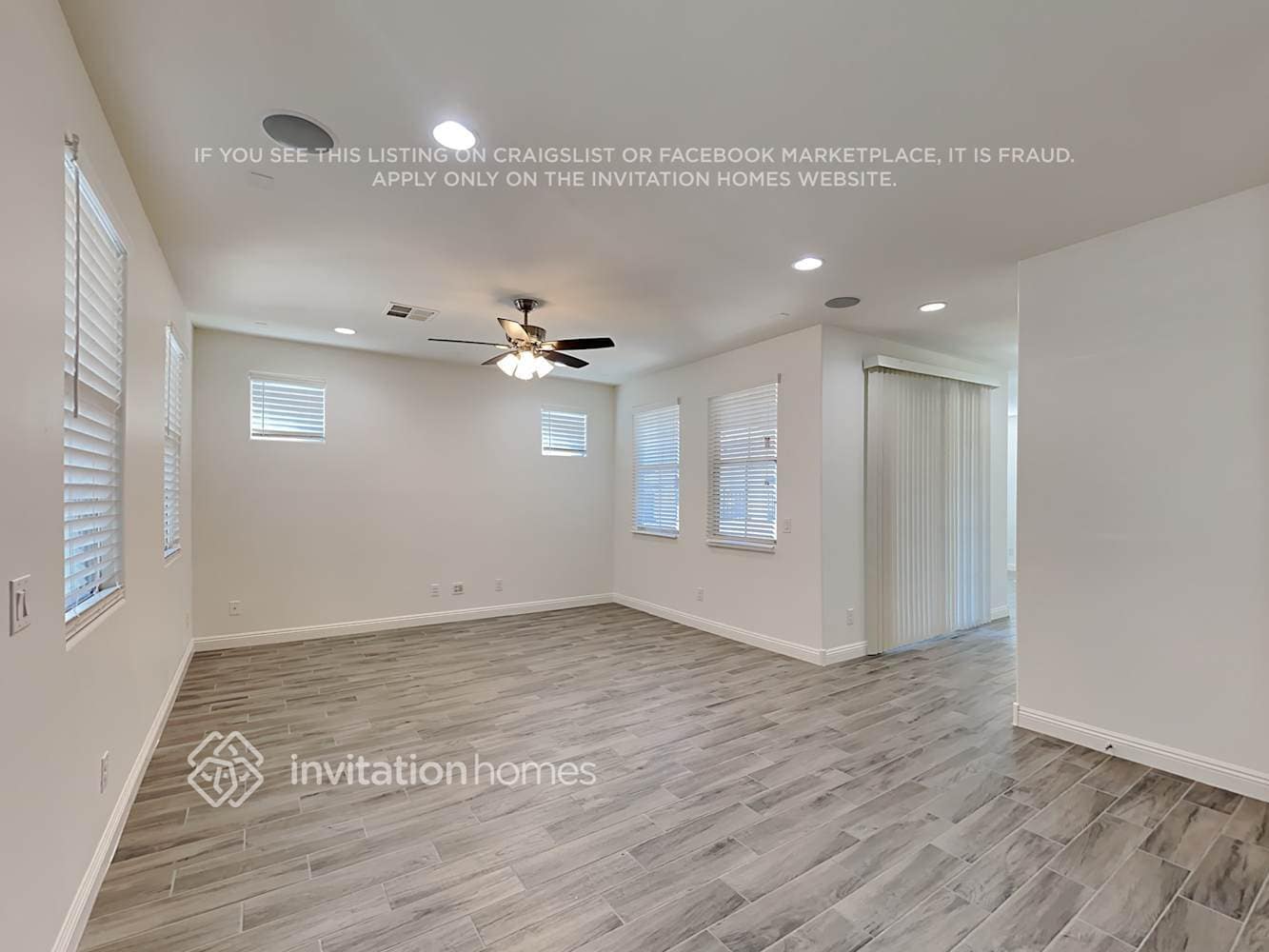 Building Photo - 242 N 69th Pl
