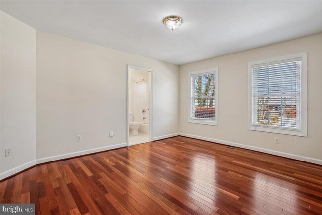 Building Photo - 7118 Vermillion Pl