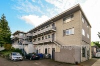 Building Photo - 9244 Greenwood Ave N