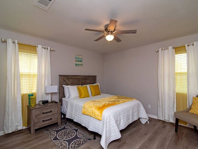 Building Photo - 5807 Pecan Lake Rd