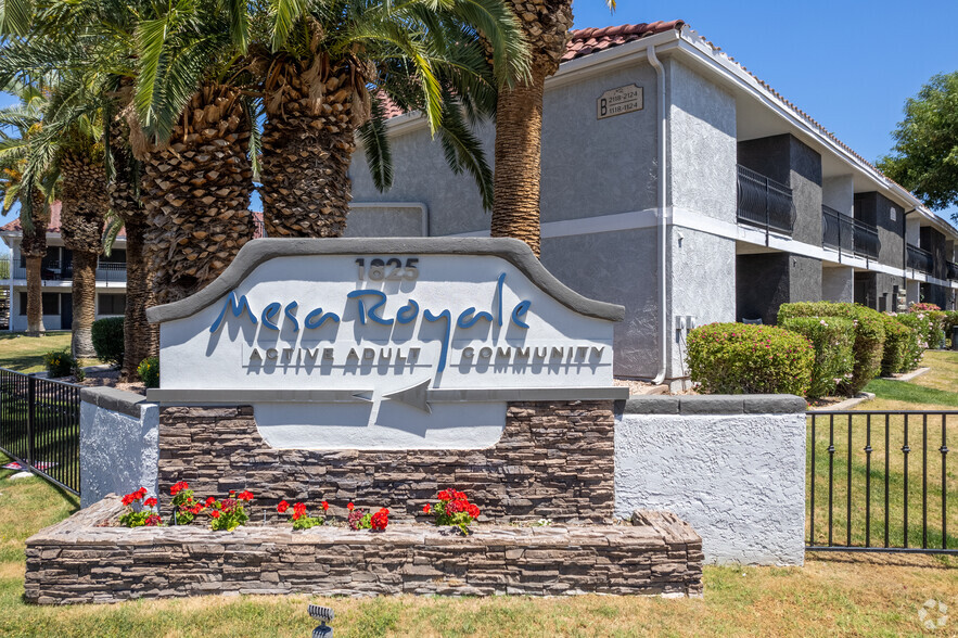 Monument Signage - Mesa Royale Apartments