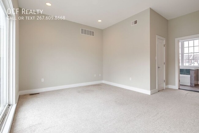 Building Photo - 2603 Webster St