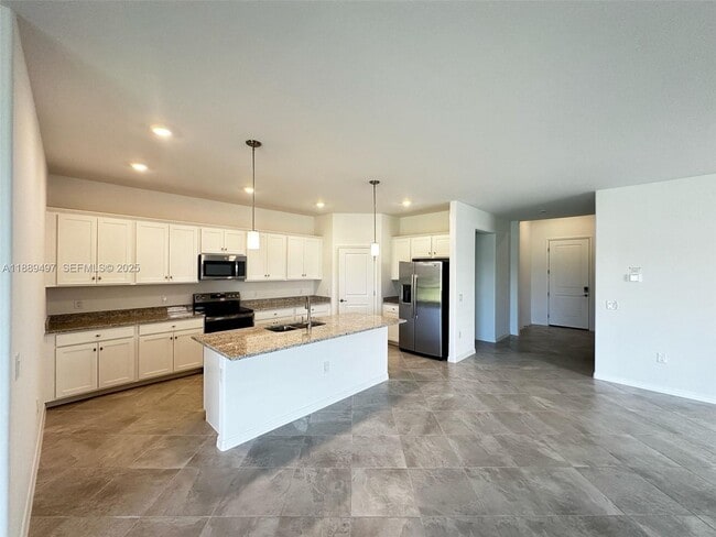 Building Photo - 15004 Palamos Cir