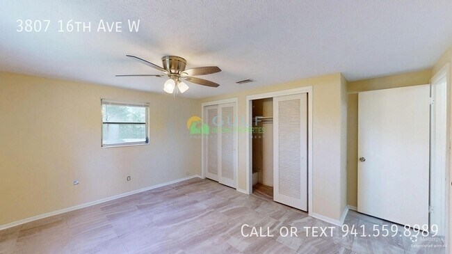 Building Photo - 3807 16th Ave W