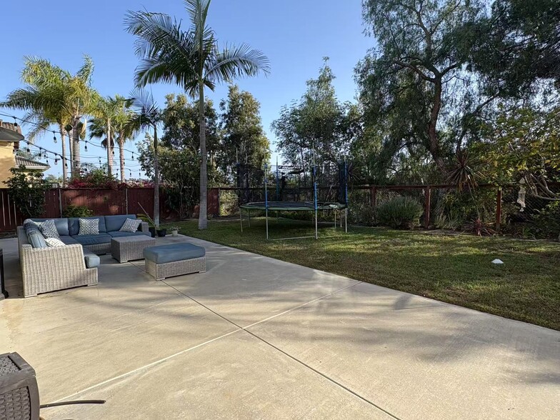Building Photo - 7435 Arucauna Ct
