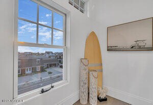 Building Photo - 985 Ocean Ave