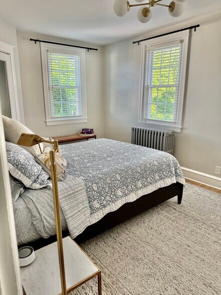 Bedroom #3 with Queen Bed, dresser and closet - 2314 Bryn Mawr Ave