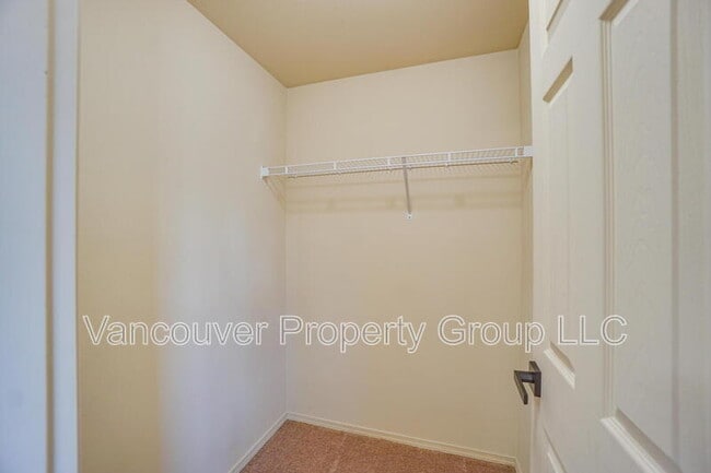 Building Photo - 2645 NE 87th Ave