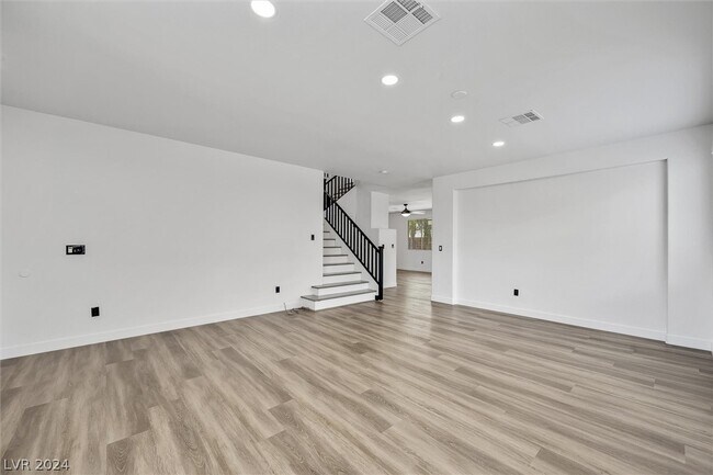 Building Photo - 311 St Augustine Ln
