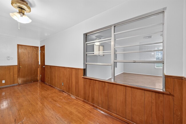 Building Photo - 3438 5th St