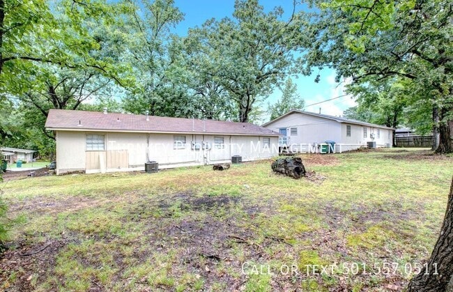 Building Photo - 8901 Tanya Dr