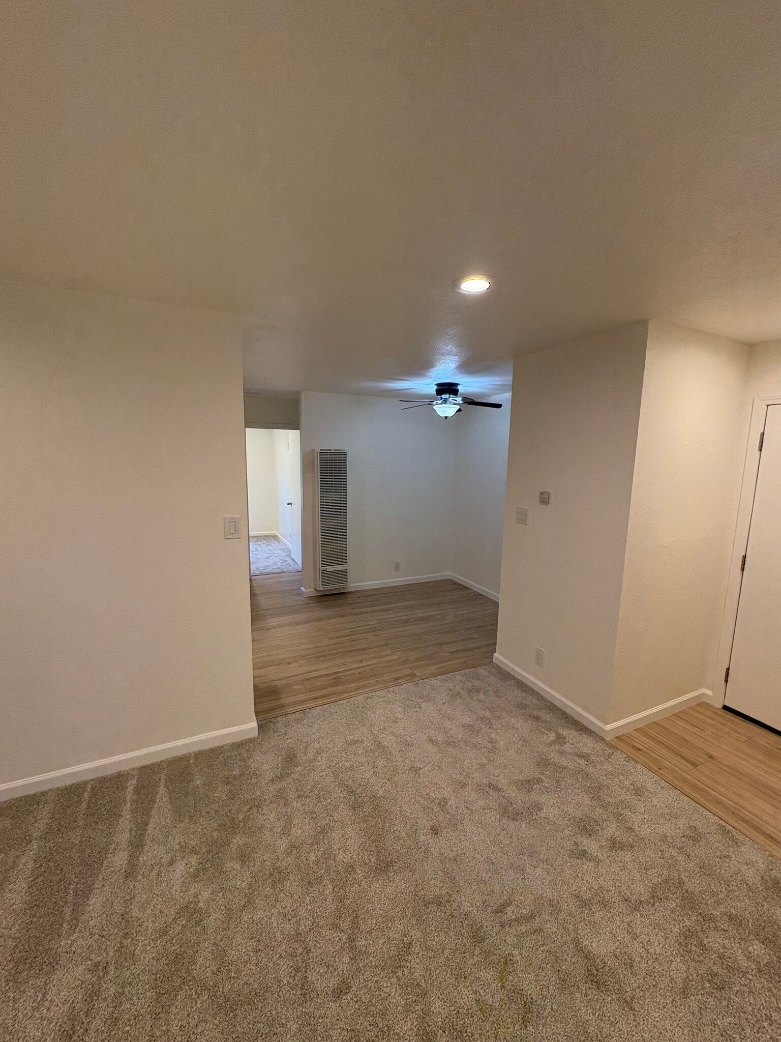 Living Room / Kitchen Nook - 4260 Clayton Rd