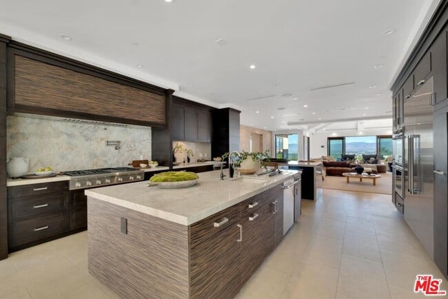 Building Photo - 3116 Elvido Dr