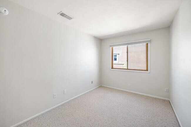 Building Photo - 1 MO. FREE RENT! Two-Bedroom El Matador Condo